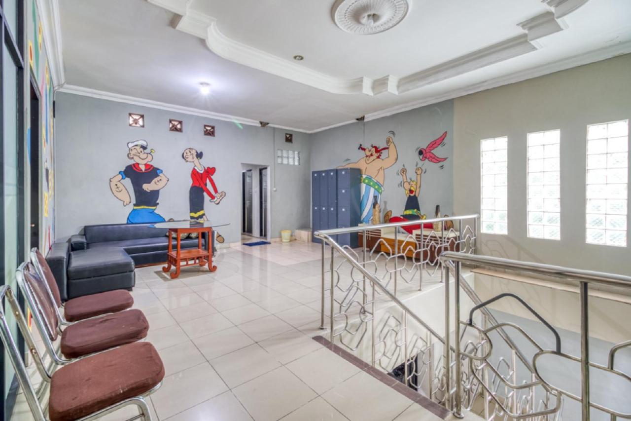 Reddoorz Hostel Near Stadion Mandala Krida Yogya Yogyakarta Exteriér fotografie